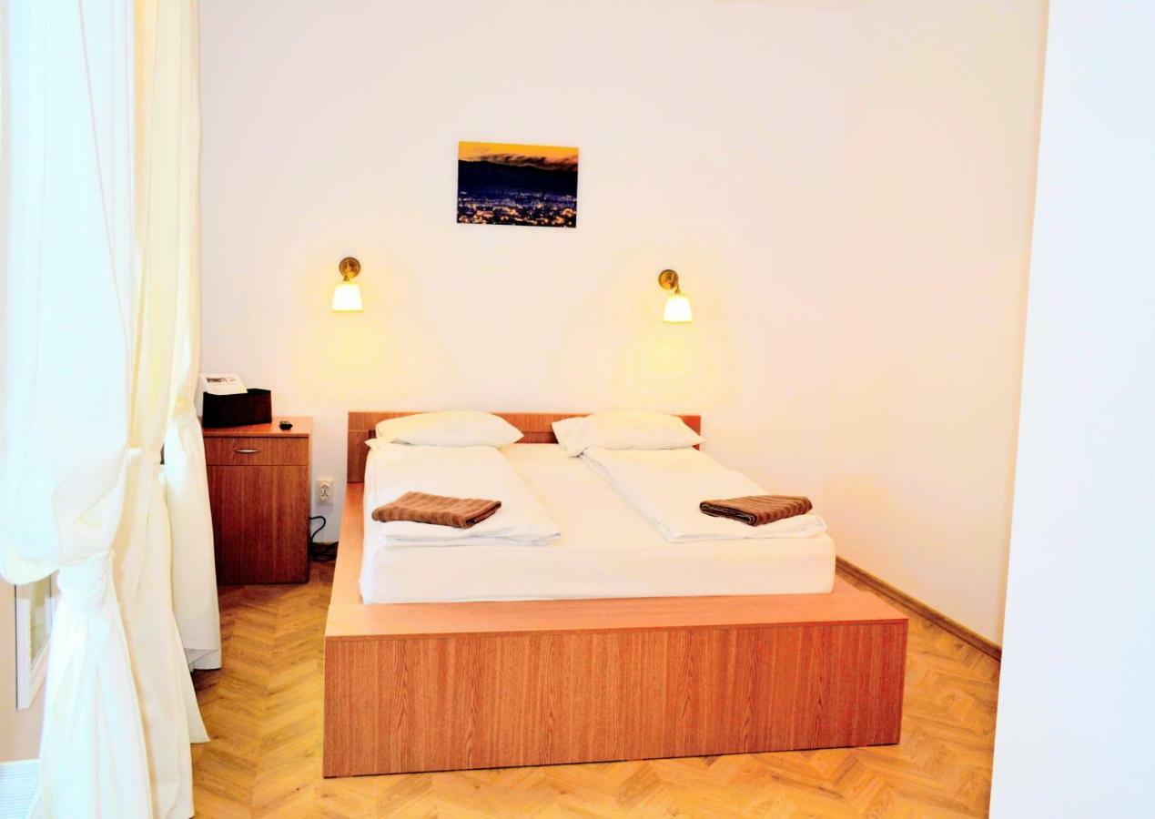 Apartament Turnul Pielarilor Studios ซีบิว ภายนอก รูปภาพ